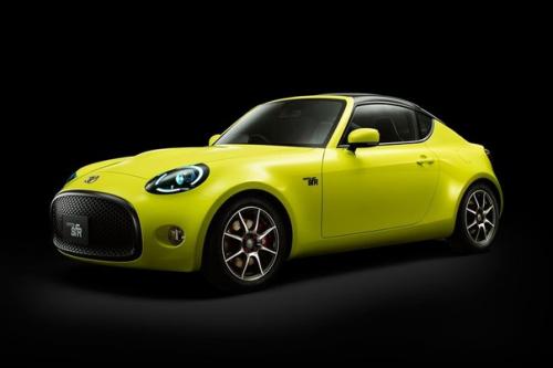 2015 Toyota S - FR - спорткар без излишеств. 01