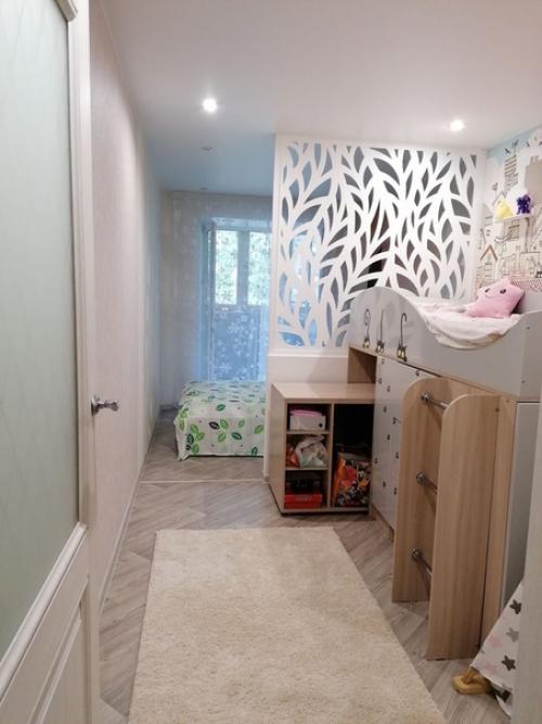 Вот такое решение для семьи из трёх человек в однокомнатной квартире. 06