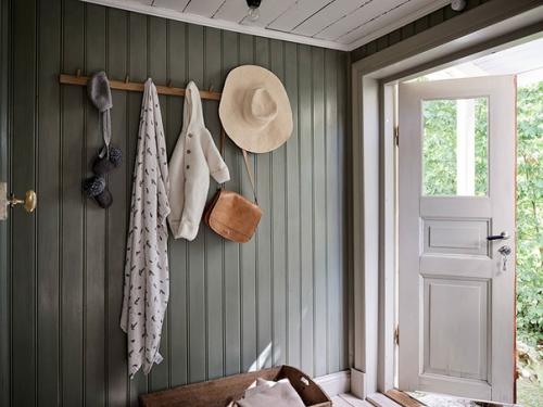 Альбом номер 2. возраст ей к лицу: очаровательная старинная дача со спальней на чердаке в Швеции. 05