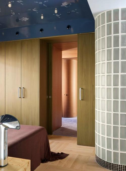 Дом аны Араны в Мадриде - это не просто жильё, а настоящая творческая лаборатория. 05