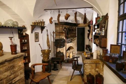 Я тебя в МУЗЕЙ поведу. 01