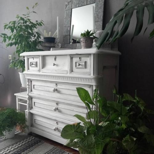 В честь праздника День Учителя мы хотим познакомить вас с творчеством нашей односельчанки Сёминой Ольги Викторовны. 01