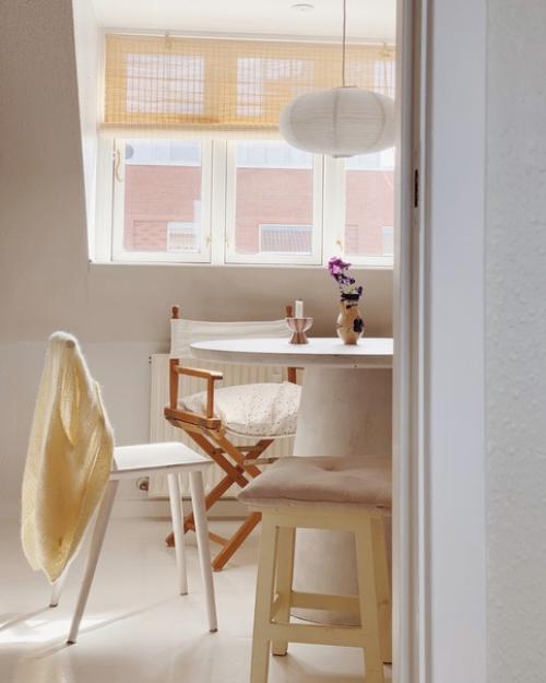 Маленькая двухкомнтаная квартира с большим шармом на верхнем этаже старого здания в Орхусе, Дания. 08