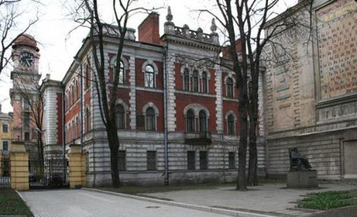 5 музеев недалеко от станции метро пушкинская. 01