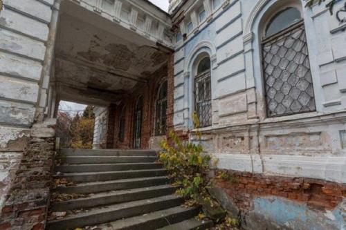 Подъезжая с Запада к Подольску, многие обращают внимание на поселок со странным названием Спортбаза. 04