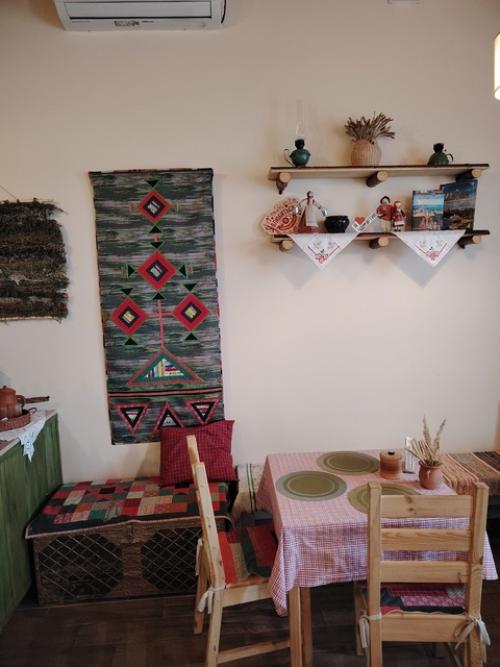 Нас кормили (и поили, есессна) блюдами удмуртской и сарапульской купеческой кухни. 08