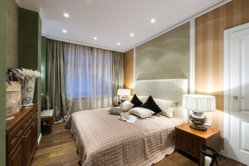 Фламандский интерьер.  Эту квартиру дизайнер для респектабельной супружеской пары оформляла. 06