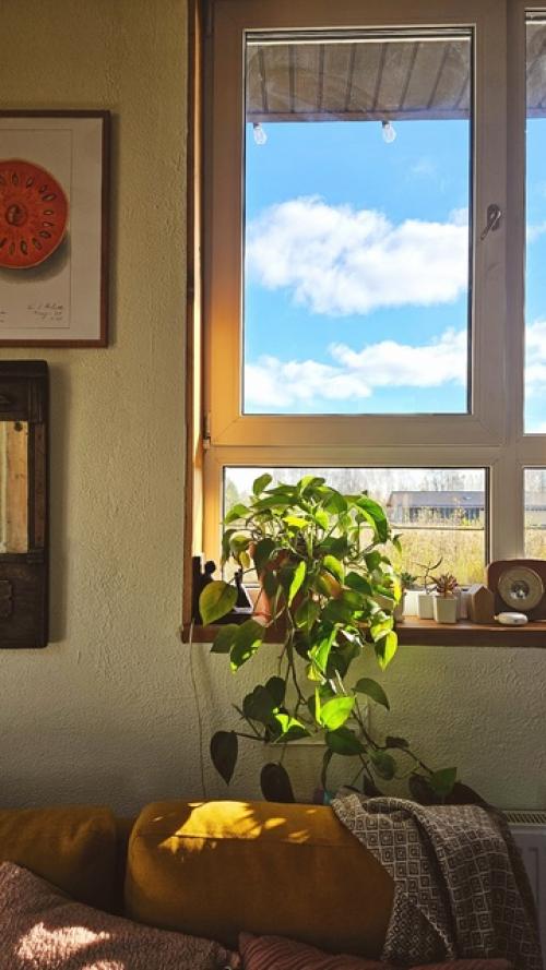 Как гармонично расставить мебель и свет в гостиной? 02