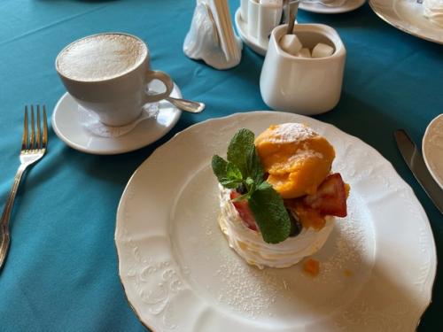 Питер нас как всегда солнечной погодой встретил! 09