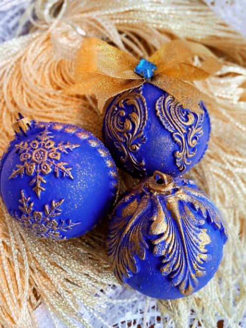 В честь праздника День Учителя мы хотим познакомить вас с творчеством нашей односельчанки Сёминой Ольги Викторовны. 04