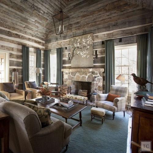 Деревянный дом среди лесной местности штата теннеси, выглядит так, будто он был здесь с незапамятных времен. 04