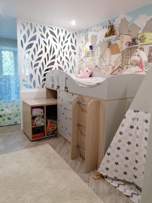 Вот такое решение для семьи из трёх человек в однокомнатной квартире. 01