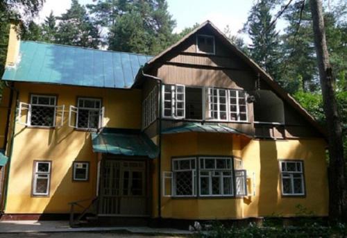 28 октября - день памяти Корнея Ивановича Чуковского. 01