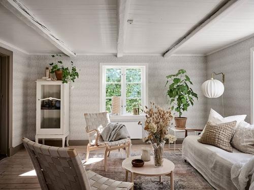 Альбом номер 2. возраст ей к лицу: очаровательная старинная дача со спальней на чердаке в Швеции. 04