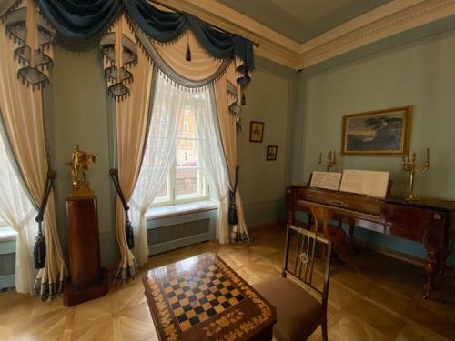 Питер нас как всегда солнечной погодой встретил! 03