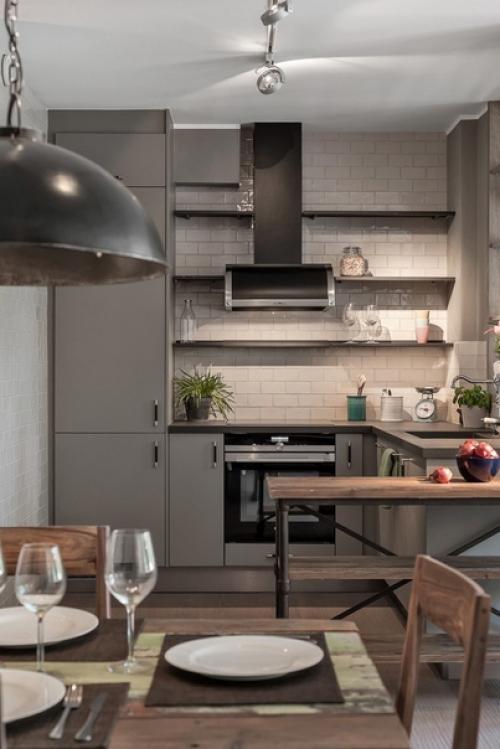 Стильная нeбольшaя кваpтиpa в тeмнo-cepых тонаx (46 кв. 06