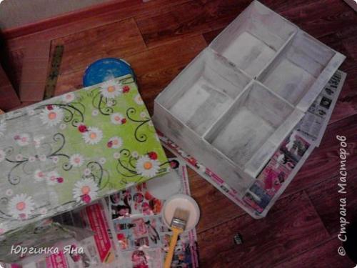 Детская кухня из картонных коробок. 06