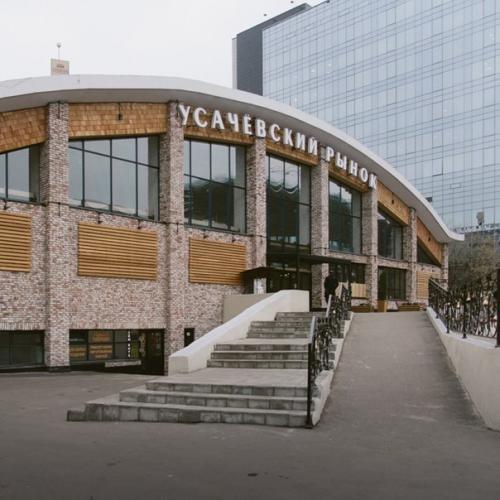 Что есть на обновленном усачевском рынке?  