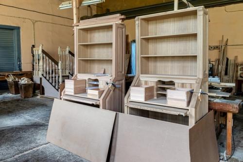 Секретеры Excelsior от ФабрикиKrasnoderevshchik 1693. 03