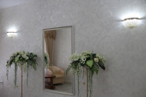 В новом загсе регистрируют куйбышевских молодоженов. 02