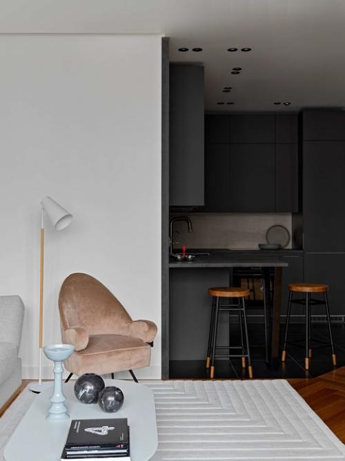 Невероятно уютный интерьер пятикомнатной квартиры 134 м для семьи с детьми. 05