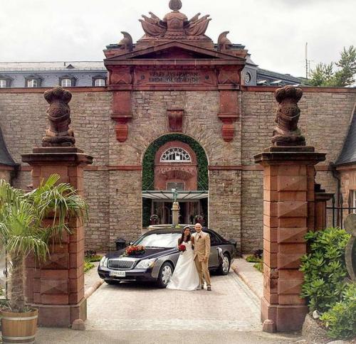 Замок бюлерхоэ.  Замок бюлерхоэ (Schloss B? 01