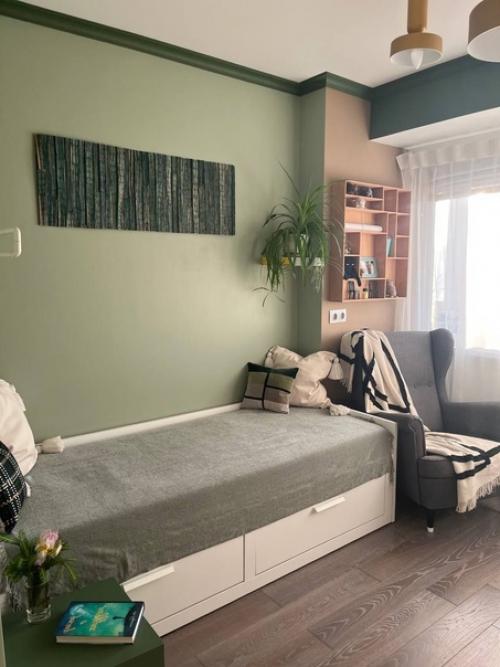 Комната девочки - подростка (11 м 2) после перепланировки квартиры. 03