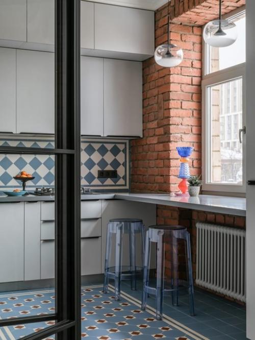 Яркий семейный и дизайнерский дуэт - Ярослав и Елена Алдошины, бюро Aldo&Aldo, - создали в Москве артистичный интерьер для другой яркой семьи. 04