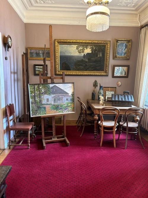 Мемориальный музей.  Осень - пора необыкновенной красоты вокруг. 05