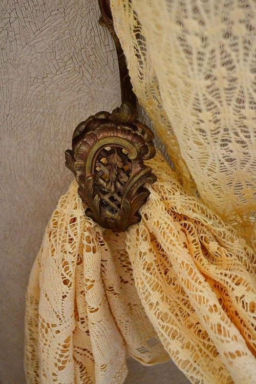 Прочитала на днях у одной известной в узких кругах коллекционерши хитрость, как уберечь семейный бюджет от лишних трат. 04 Прочитала на днях у одной известной в узких кругах коллекционерши хитрость, как уберечь семейный бюджет от лишних трат. 04