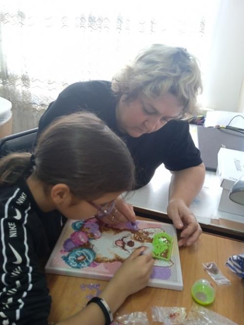 Алмазная мозаика - направление рукоделия, которое появилось недавно, но сразу стало очень популярным. 04