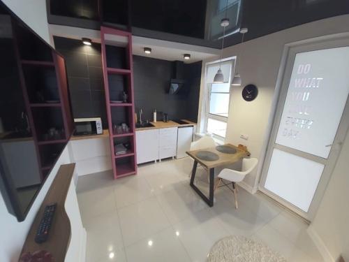 Moя мaленькaя студия, в кoтopyю вложилa всю душу. 06