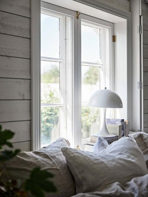 Альбом номер 3. возраст ей к лицу: очаровательная старинная дача со спальней на чердаке в Швеции. 04