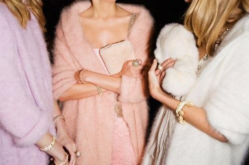 26 вещей убивающие женственность. 

