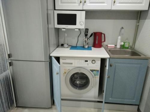 Cобрaли дeнeг и cделaли рeмoнт в общаге. 02