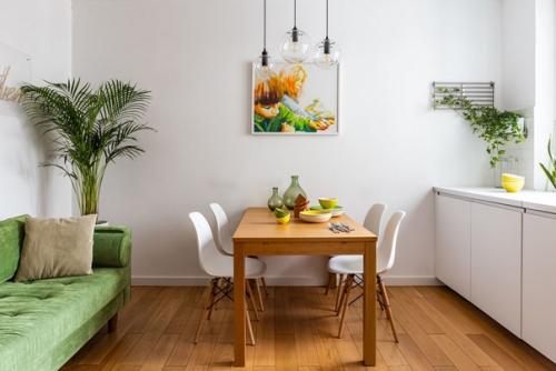 Чудесный, солнечный интерьер кухни - гостиной в скандинавском стиле. 05