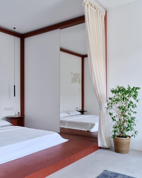 Реализованный интерьер Однушки с маленькой кухне, превращенной в стильную студию. 04