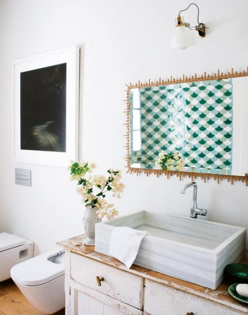 Интерьер этого милого особняка в Испании сочетает в себе функциональность дома на побережье и современный стиль городского жилья. 04