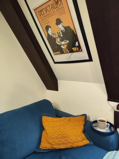 Недели через три пора будет менять декор квартиры на зимний, а я ещё осенним не похвасталась. 04