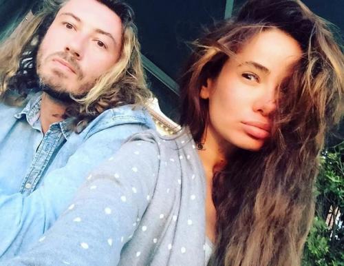 Айза: Мы Сейчас не Живем с Мужем, но Общаемся. 05