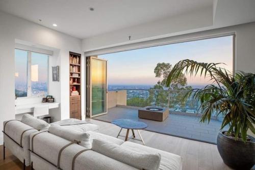 Роскошный пентхаус в сердце Лос-анджелеса: в гостях у Николь шерзингер. 03