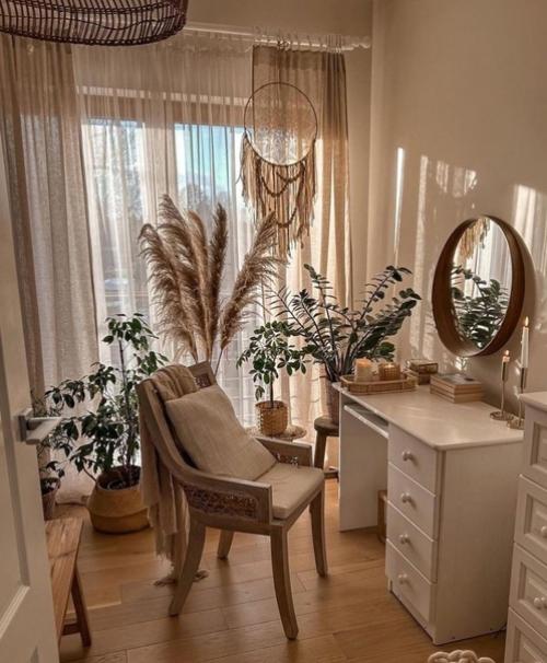 Добро пожаловать в дом, где главная цветовая база - это белый цвет. 01