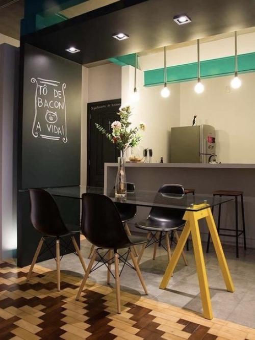 Обеденный стол - один из самых важных предметов интерьера на любой кухне. 01