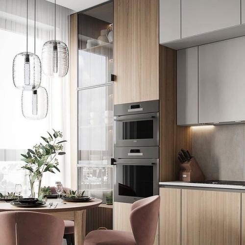 Интерьер кухни - гостиной площадью 20 м 2 с интересными цветовыми акцентами. 01