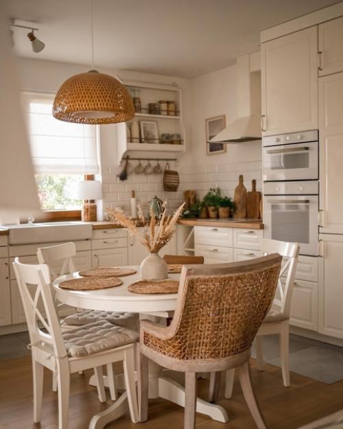 Добро пожаловать в дом, где главная цветовая база - это белый цвет. 07