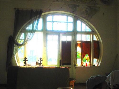 Как правило, стиль модерн отличается великолепием внутренней и внешней отделки. 02