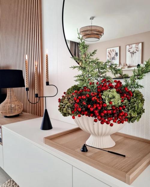 Ноябрь является переходным периодом между осенью и зимой, поэтому мы рекомендуем украсить свой дом предметами, которые дополняют оба сезона. 03