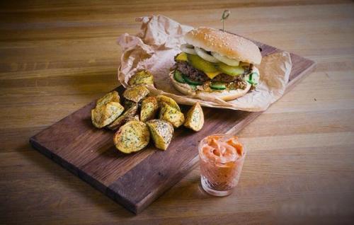 Гид по лучшим недорогим местам около Василеостровской. 08