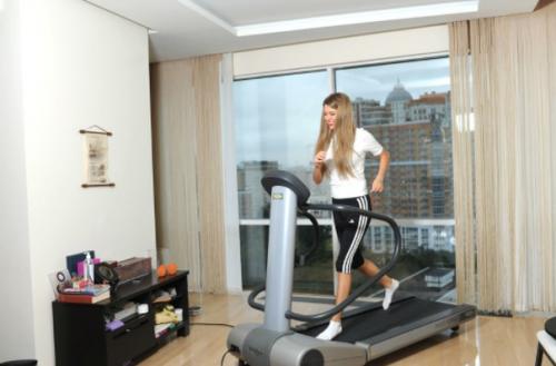 Майя донцова получила элитную квартиру от Золотого магната. 04