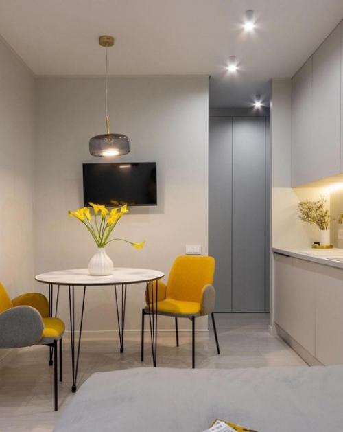 Современная квартира. В спокойной цветовой гамме. 01